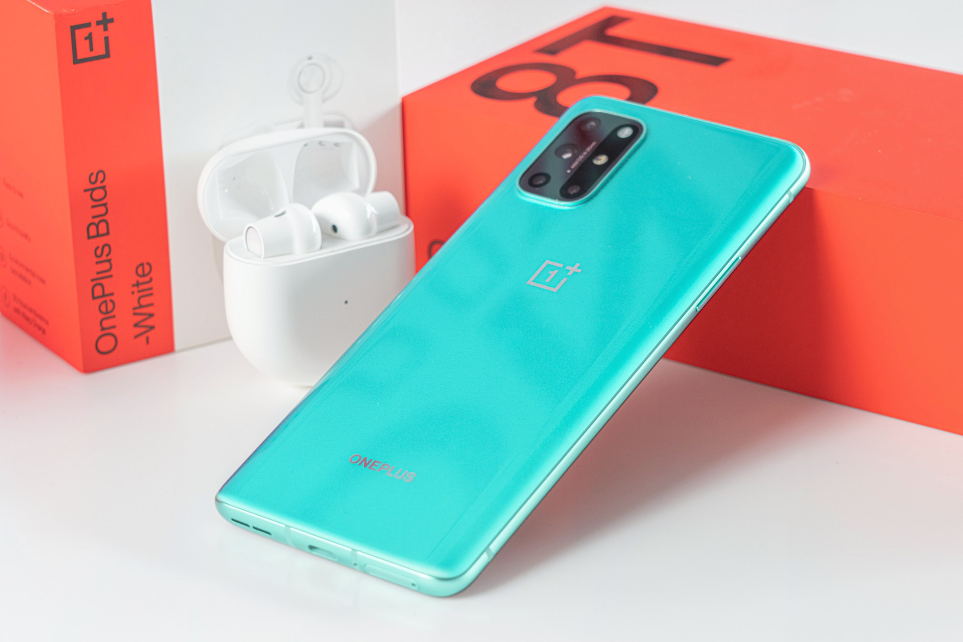 Как сделать скриншот на oneplus 8t